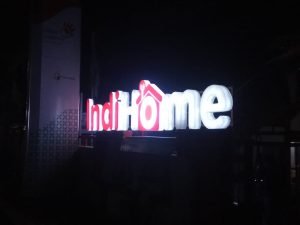 neon box di bandung